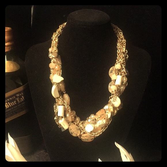 Jewelry - Gold and white stone statement necklace, NWOT